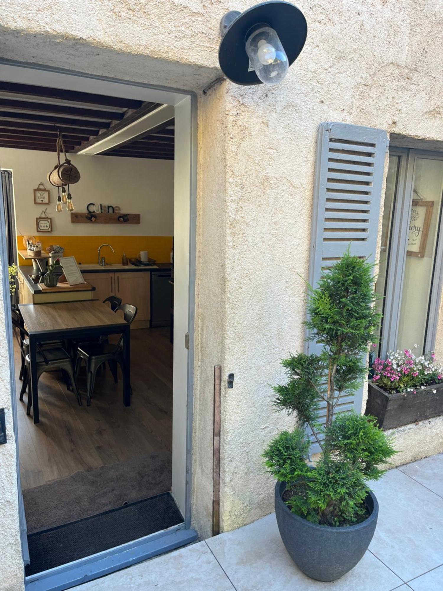 Maison Cosy En Plein Centre Ville Semur-en-Auxois Exterior foto
